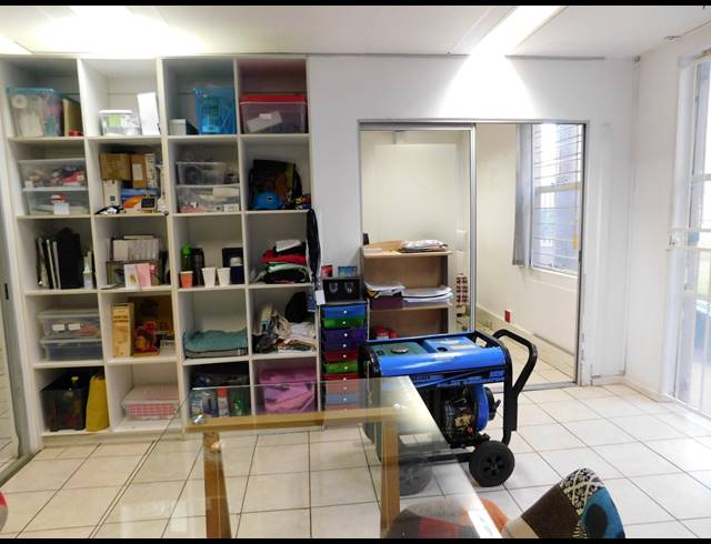 161M² OFFICE FOR SALE IN FERNDALE
